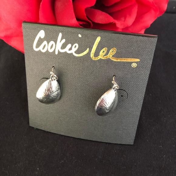 097 - NWT Cookie Lee Teardrop Earrings - Picture 5 of 6